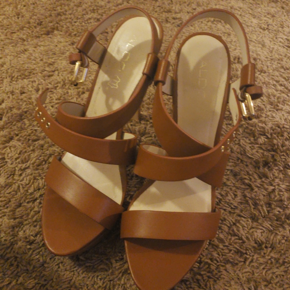 Very gently used heels